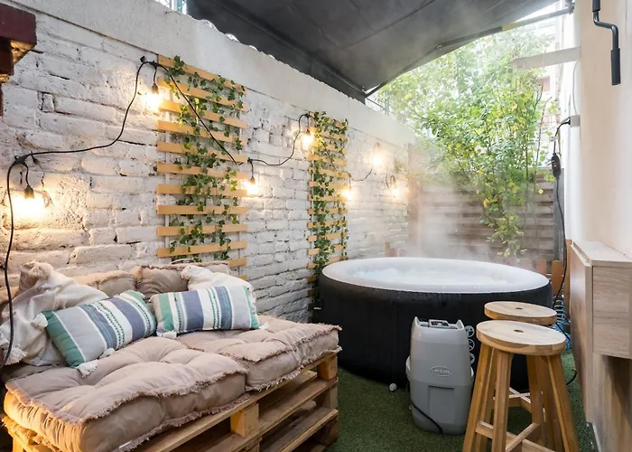 Downtown Urban Spot Jacuzzi&Cinema Universitate Bucureşti